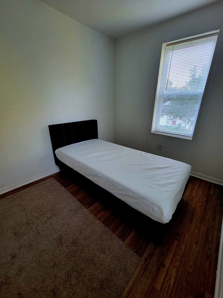 63 Packard Ave #NA - Photo 7 of 11