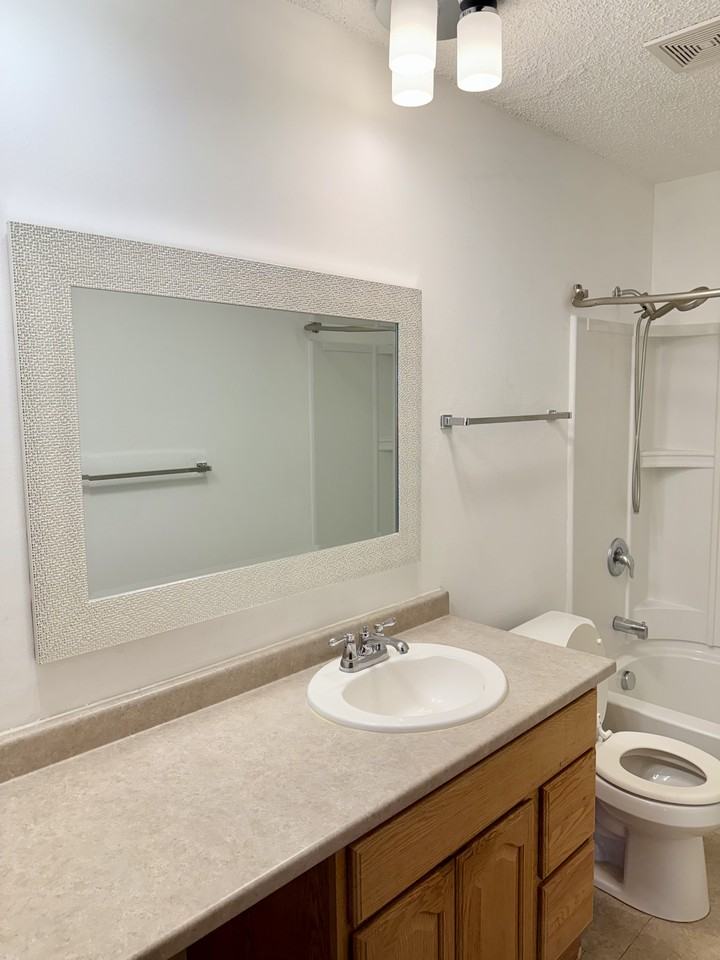 721 Ne 6th St #721 - Photo 7 of 9