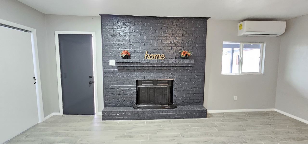 458 Chapel Pl #A - Photo 3 of 15