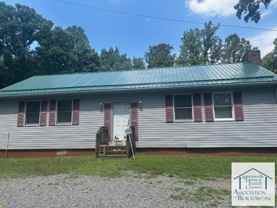 112 Johnson Ln - Photo 1 of 1