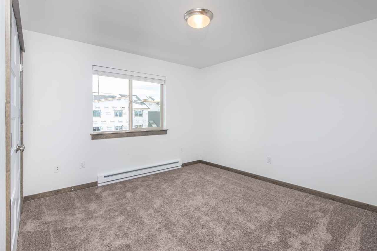 1911 Golden West Drive - Photo 4 of 26
