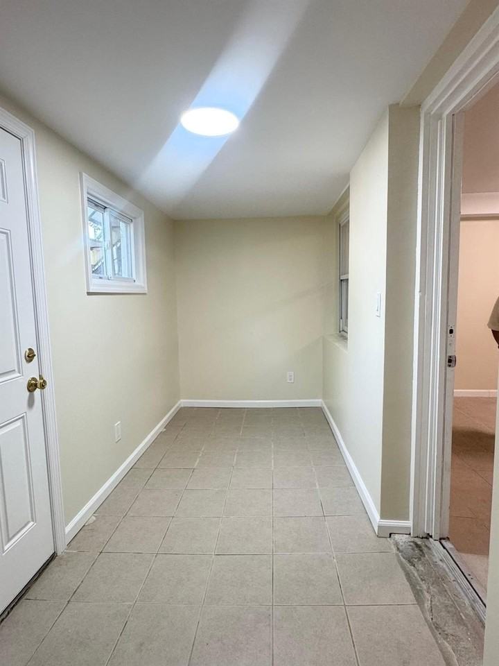 2238 Lacombe Ave #1 - Photo 5 of 10