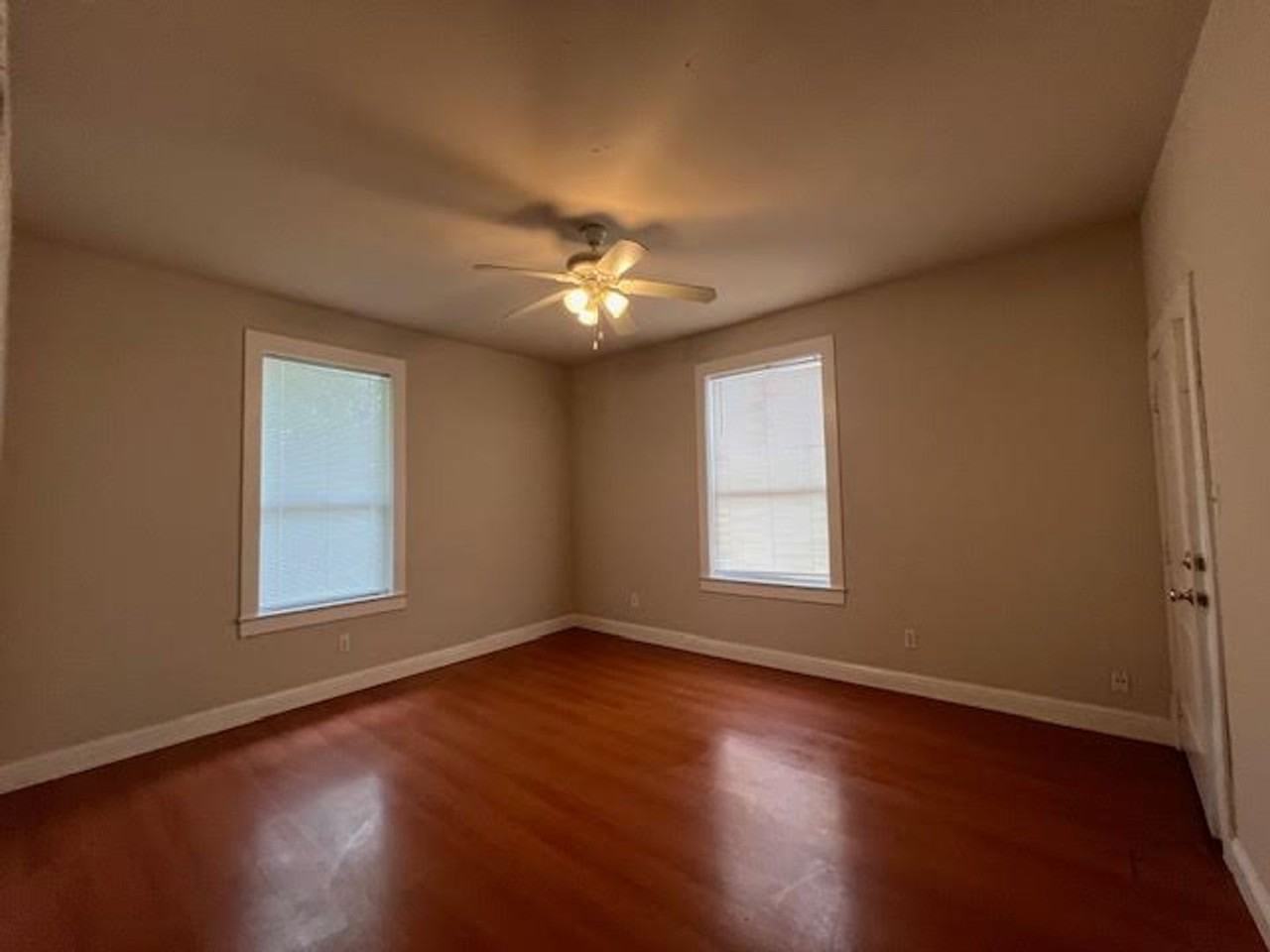 2208 Sanger Avenue - Photo 3 of 16