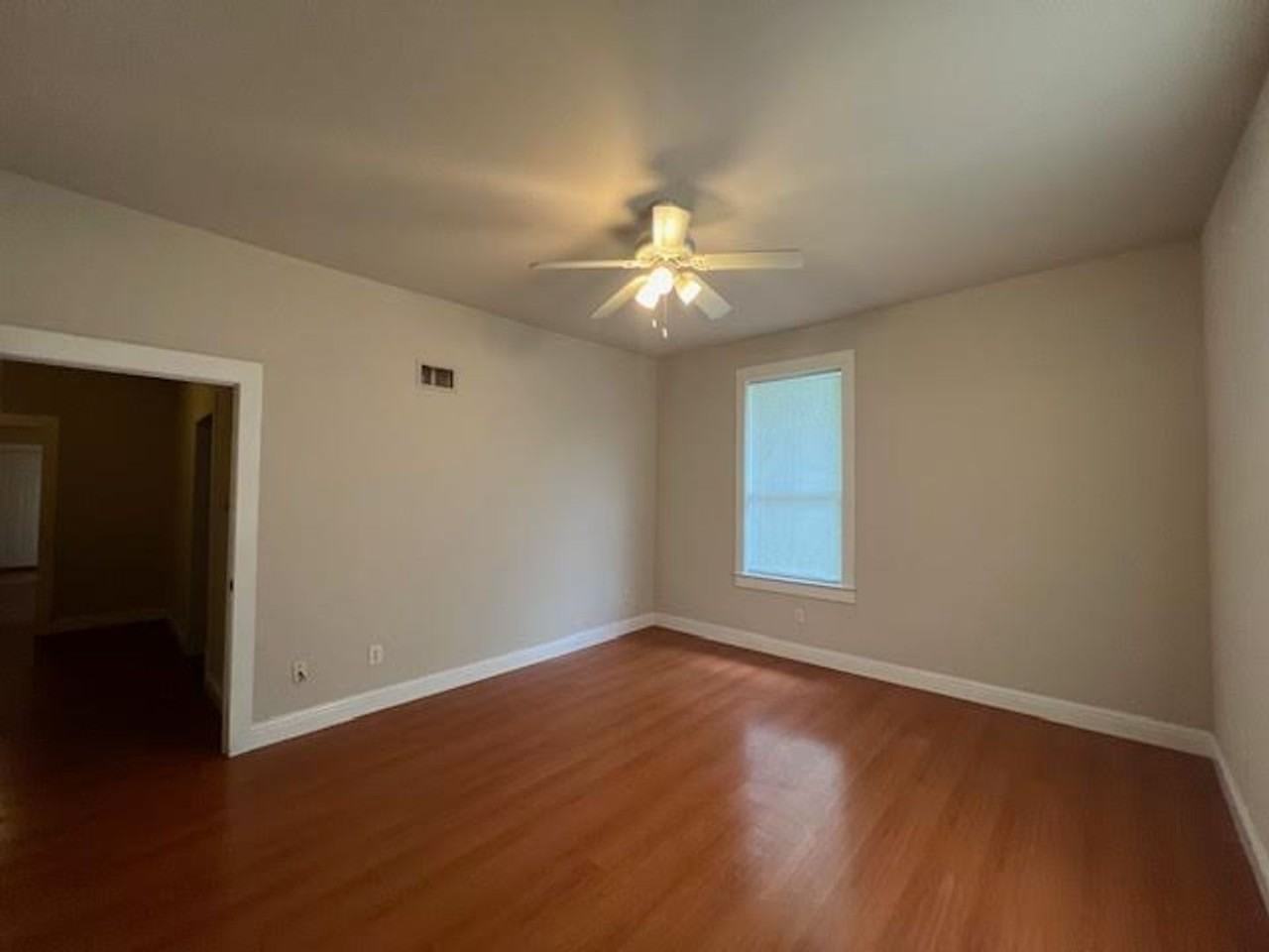 2208 Sanger Avenue - Photo 2 of 16