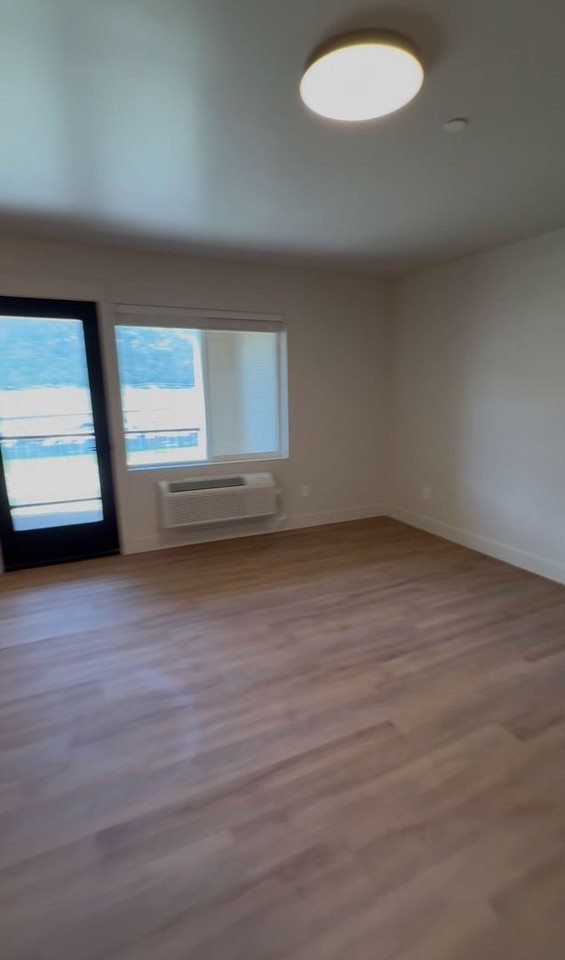 426 Cobalt Dr #305 - Photo 5 of 19