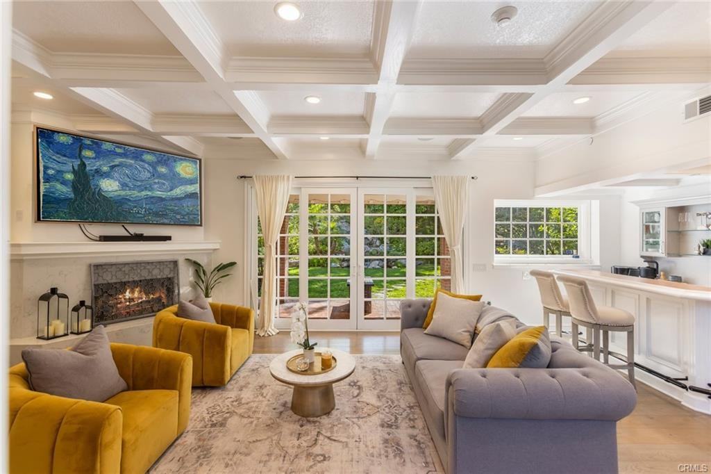 4637 Westchester Dr - Photo 2 of 8