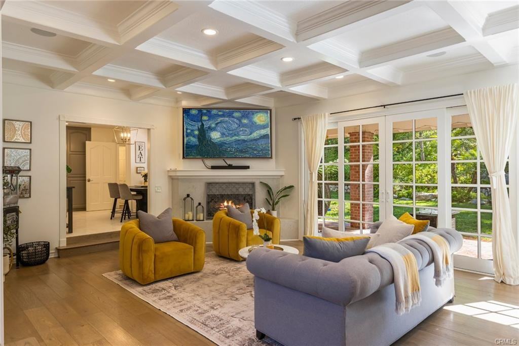 4637 Westchester Dr - Photo 3 of 8