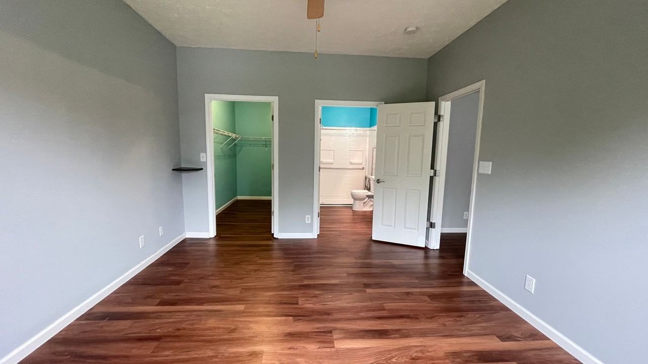 362 Chapelhill Dr - Photo 7 of 18