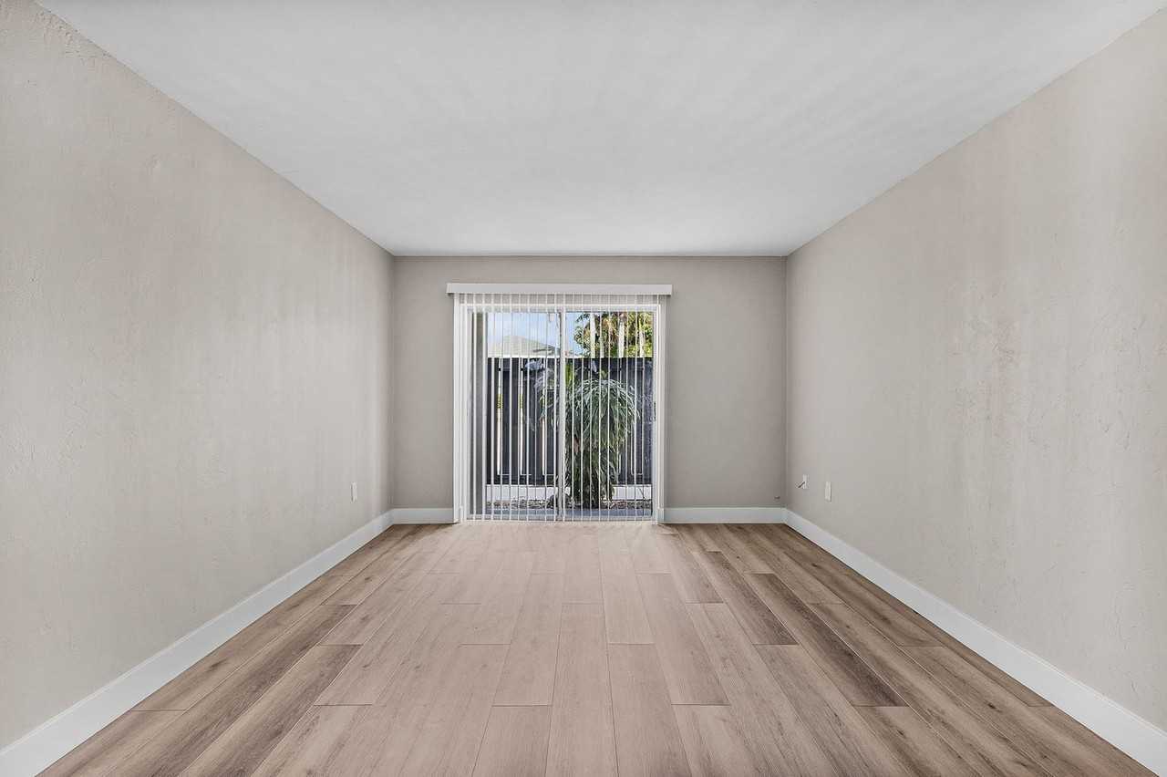 Residences at Maravilla - Photo 5 of 50