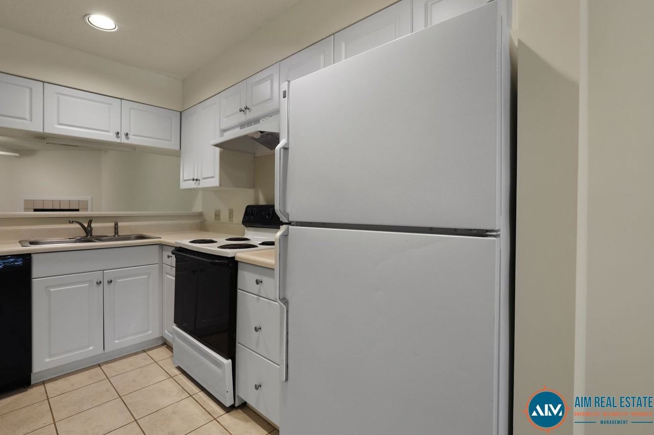 50 Yacht Cove Dr - Photo 7 of 37