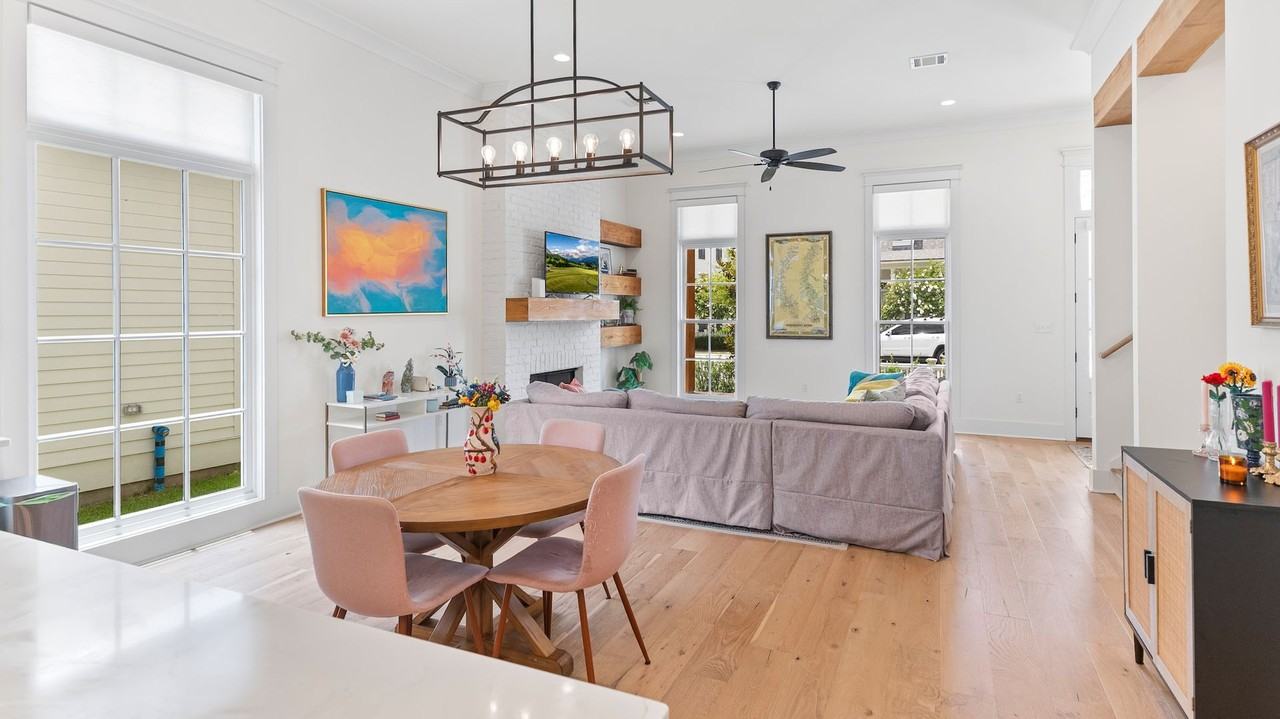 3158 Pointe Marie Dr - Photo 3 of 15