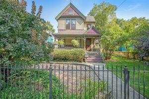 featured image of 438 Woodward Ave