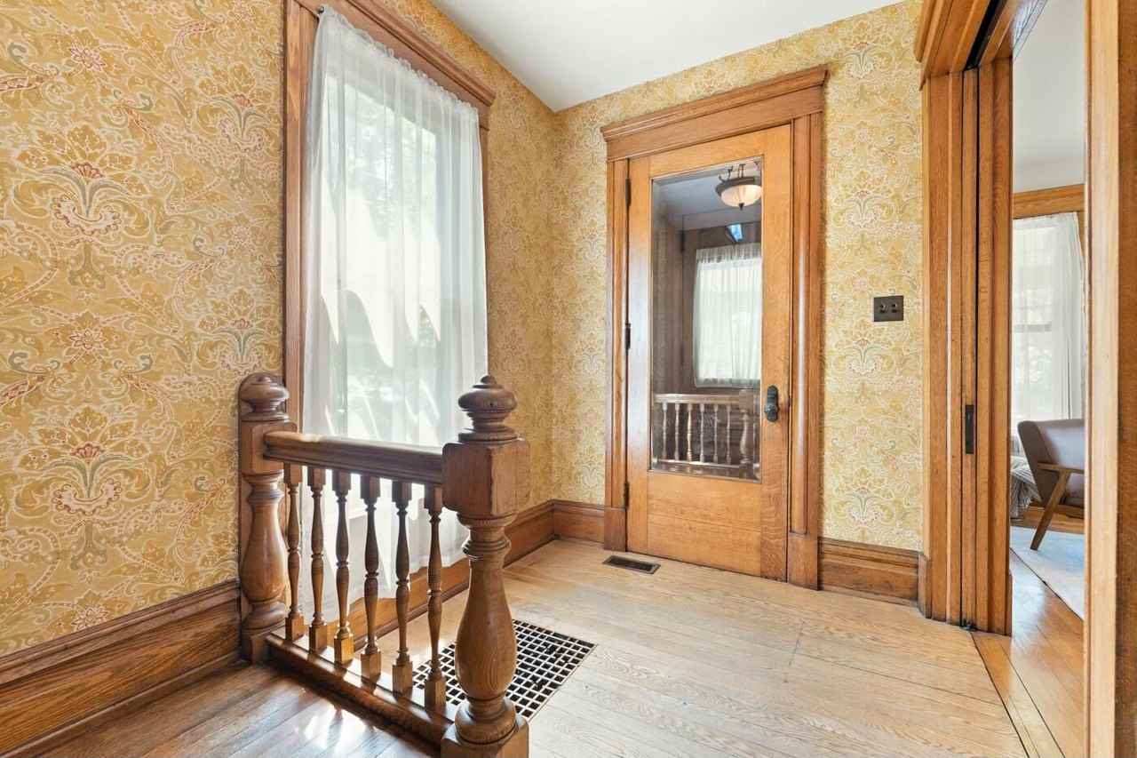 438 Woodward Ave - Photo 2 of 34