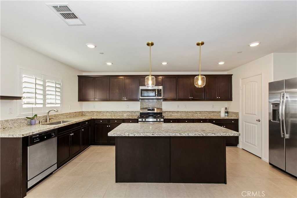 6341 Casey Way - Photo 7 of 27