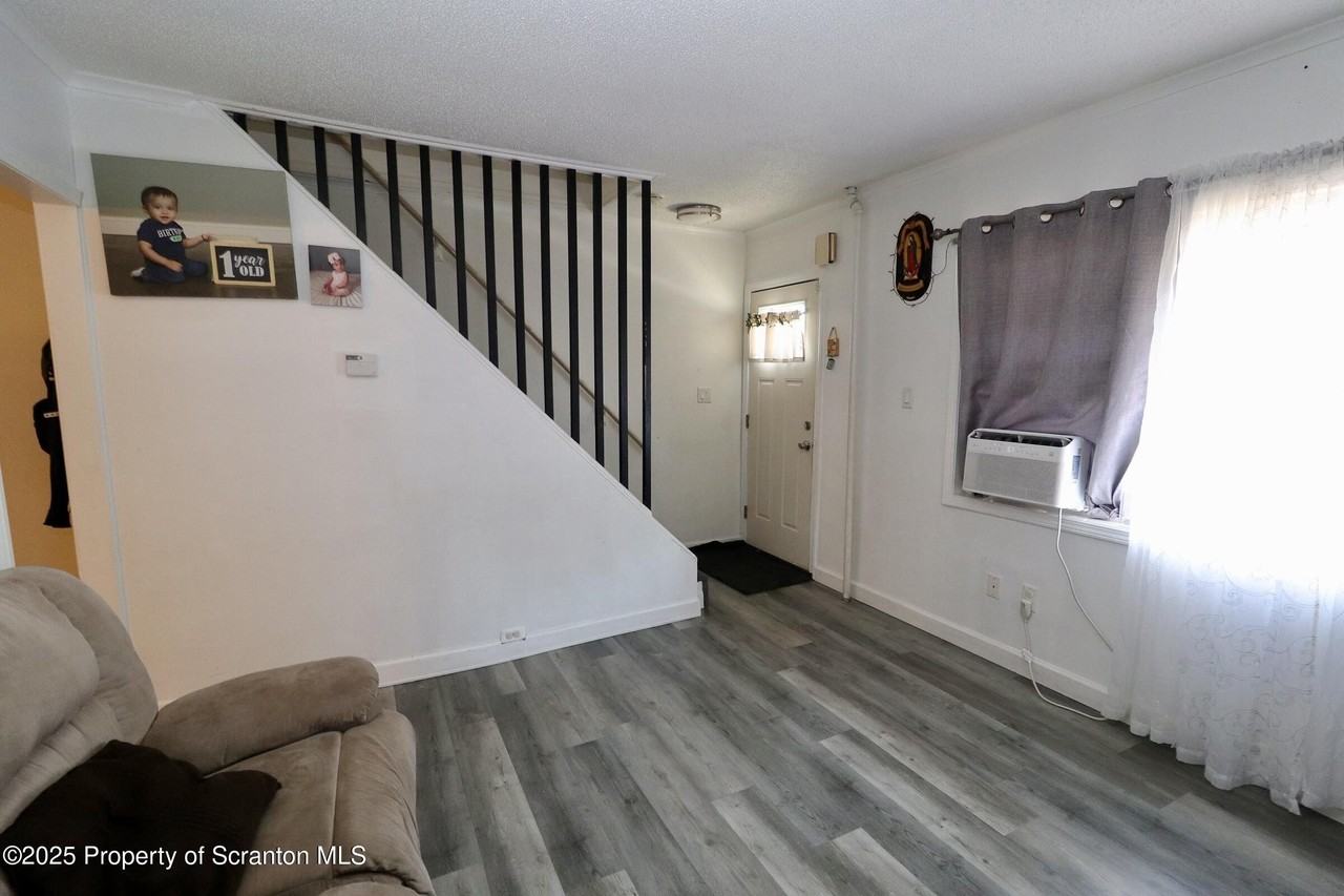 512 Emmett Street - Photo 3 of 26