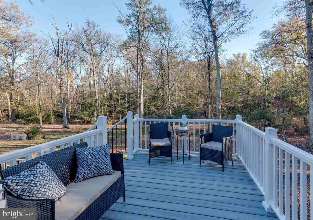 23218 Woodland Acres Rd - Photo 6 of 40