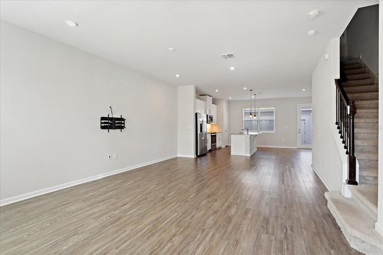 6165 Juneberry Way - Photo 4 of 24