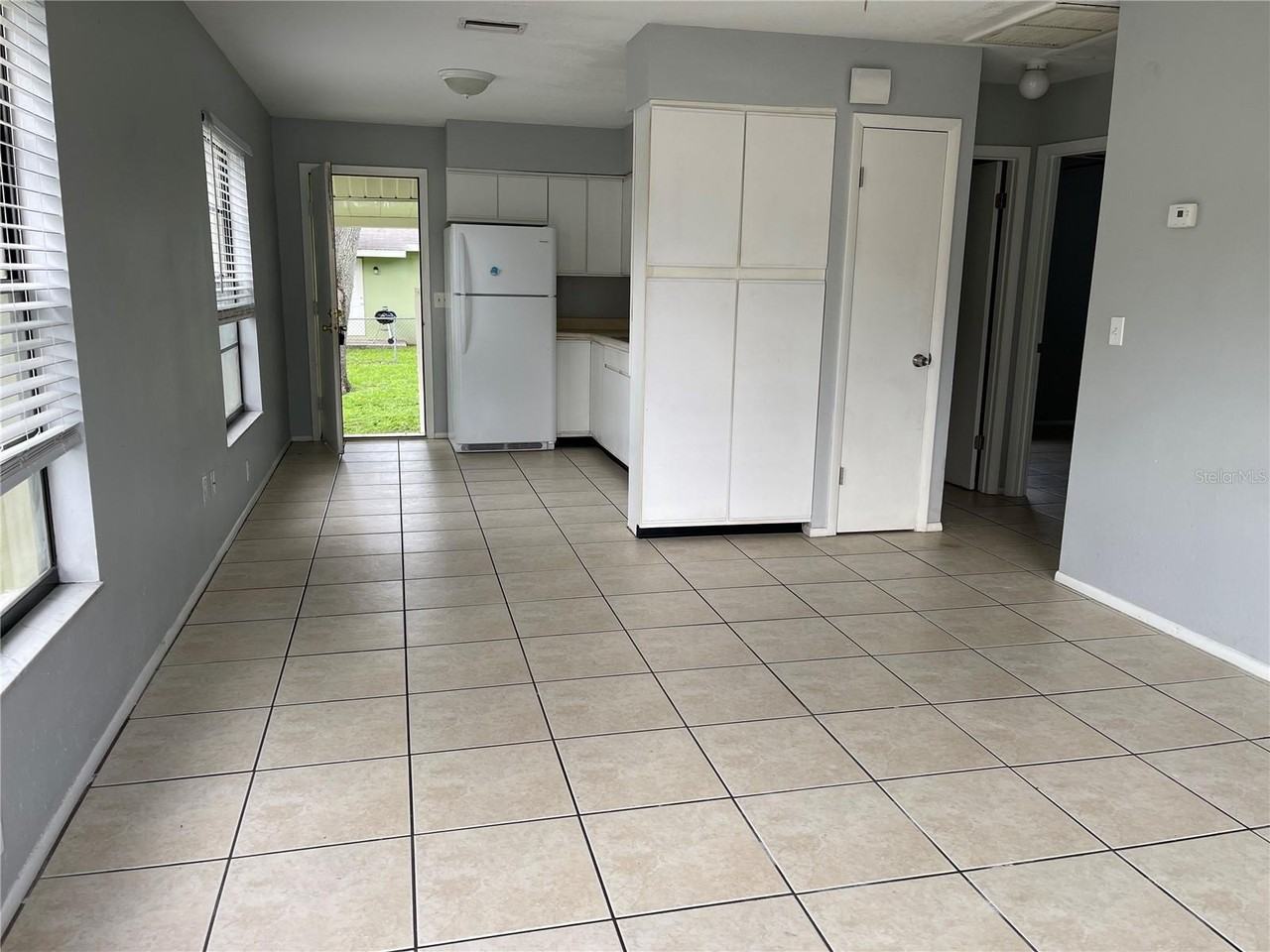 157 2nd Ave Sw - Photo 3 of 12