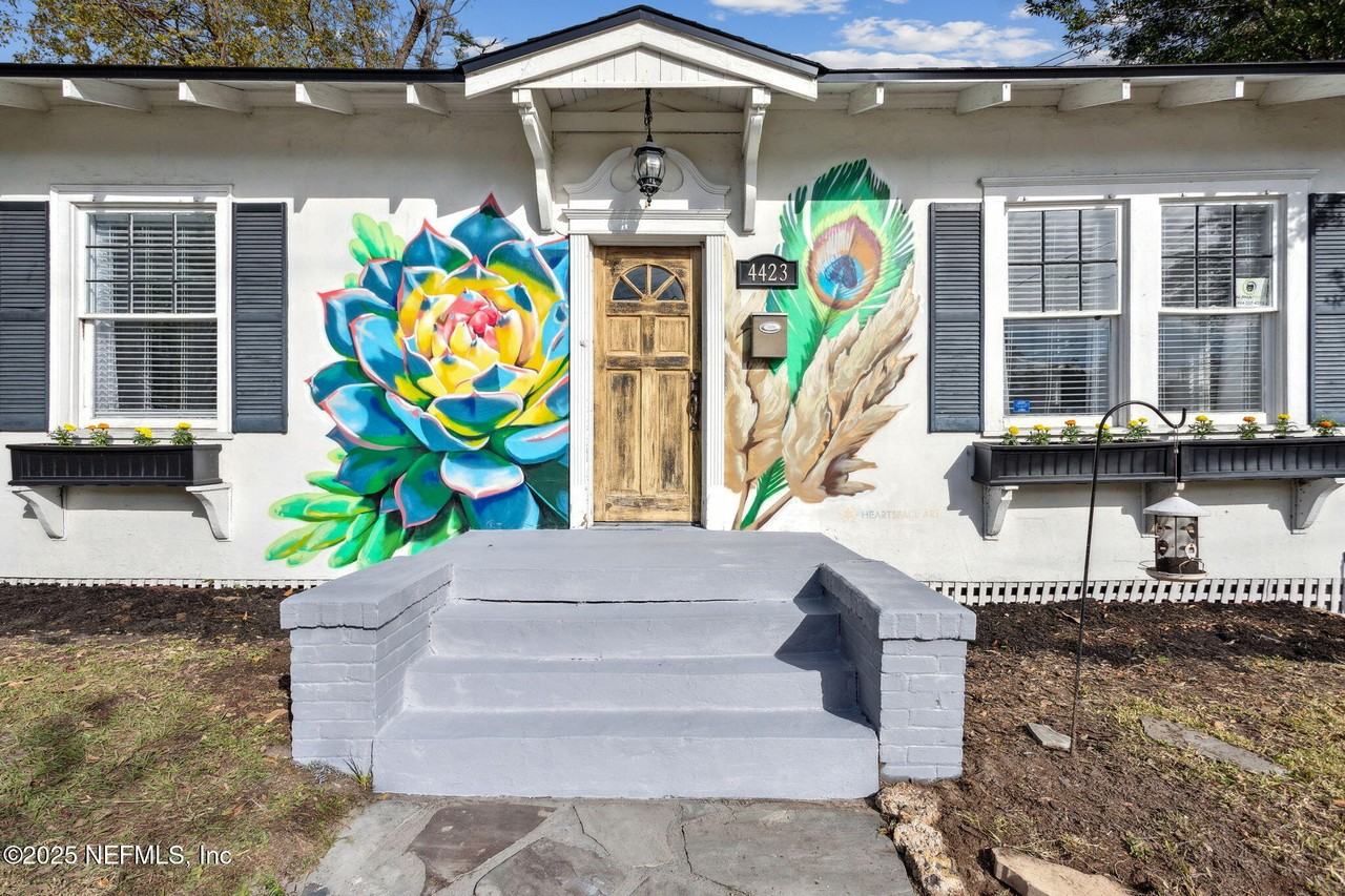 4423 Saint Johns Ave - Photo 4 of 34