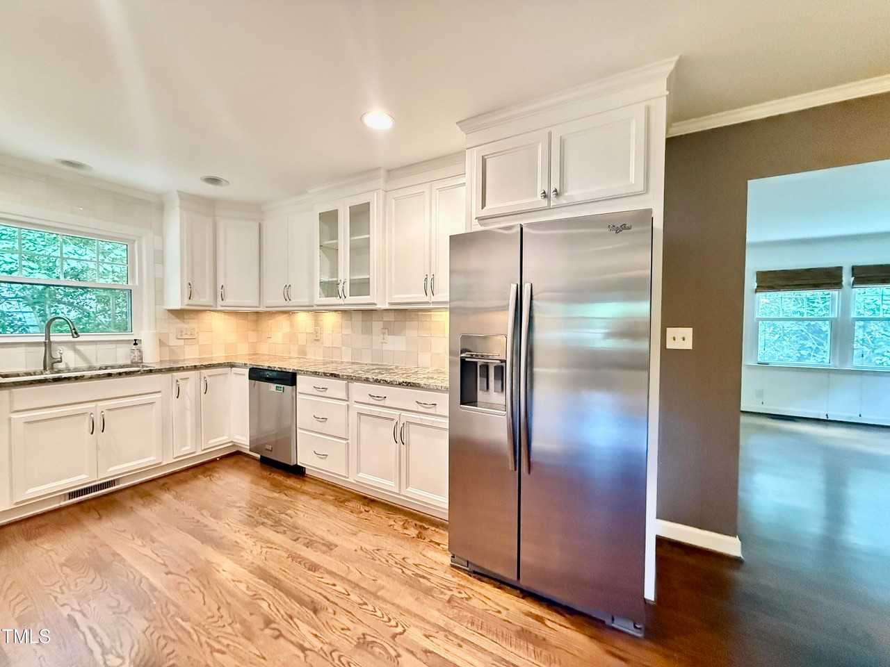 713 Macon Pl - Photo 3 of 26