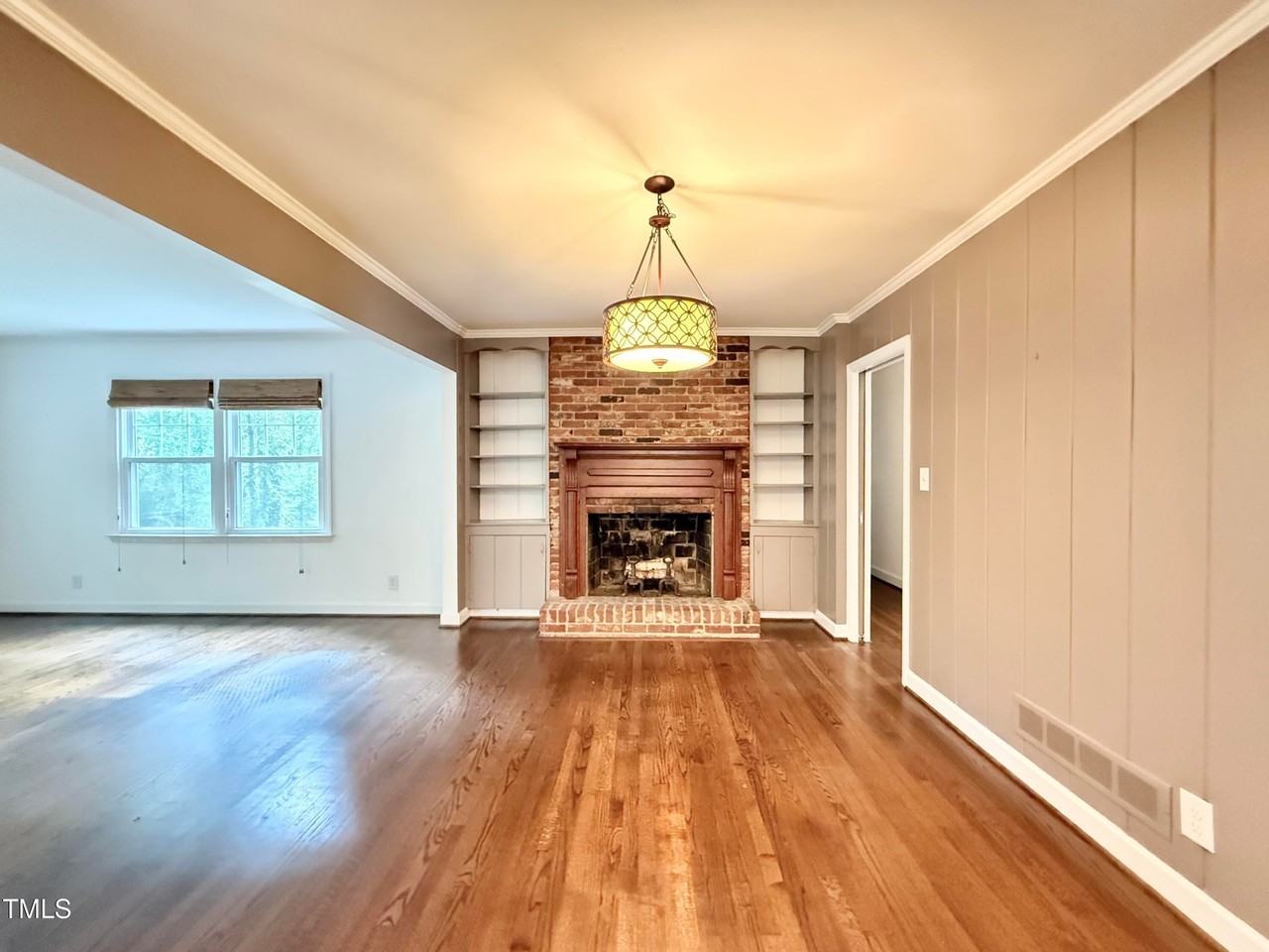 713 Macon Pl - Photo 4 of 26