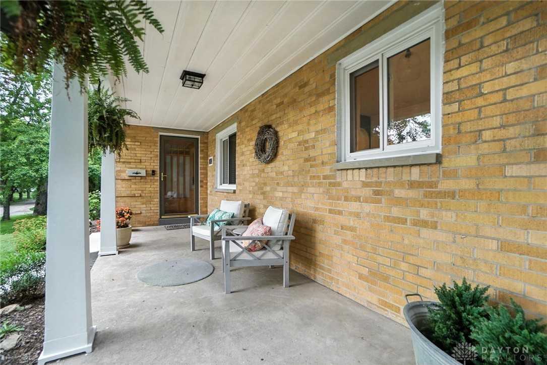 108 Napoleon Dr - Photo 3 of 50