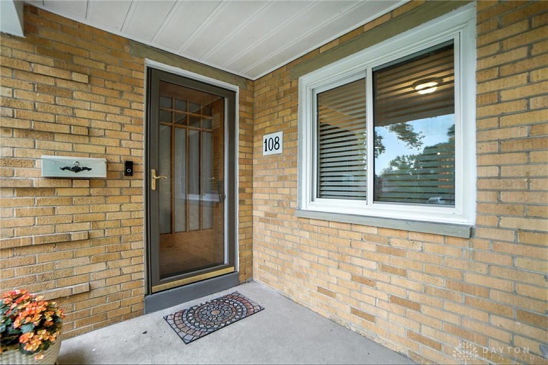 108 Napoleon Dr - Photo 4 of 50