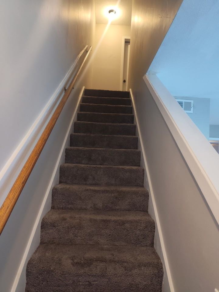 409 Lakebend Pl - Photo 7 of 11