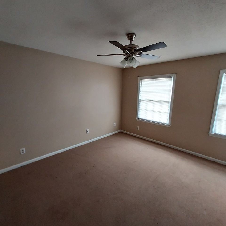 707 Loop Road - Photo 3 of 23