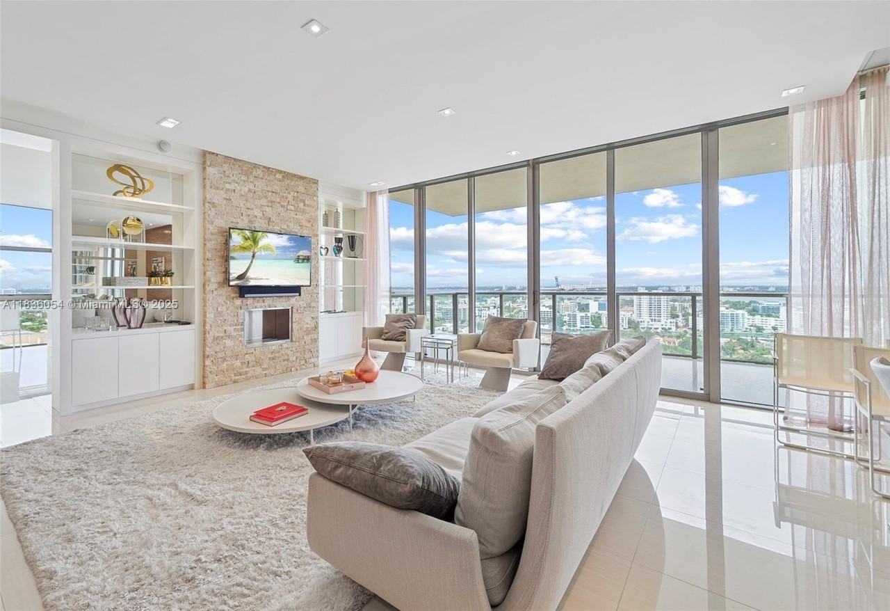 9705 Collins Ave #1905N - Photo 3 of 21