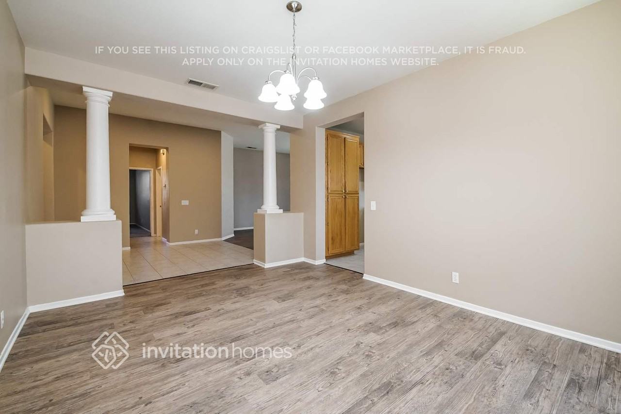 31864 Feather Creek Dr - Photo 6 of 15