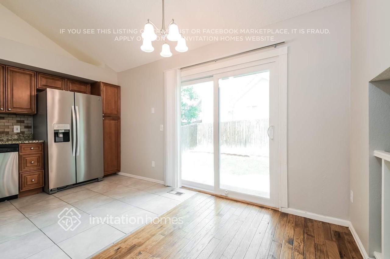 4862 S Tower Way - Photo 7 of 19