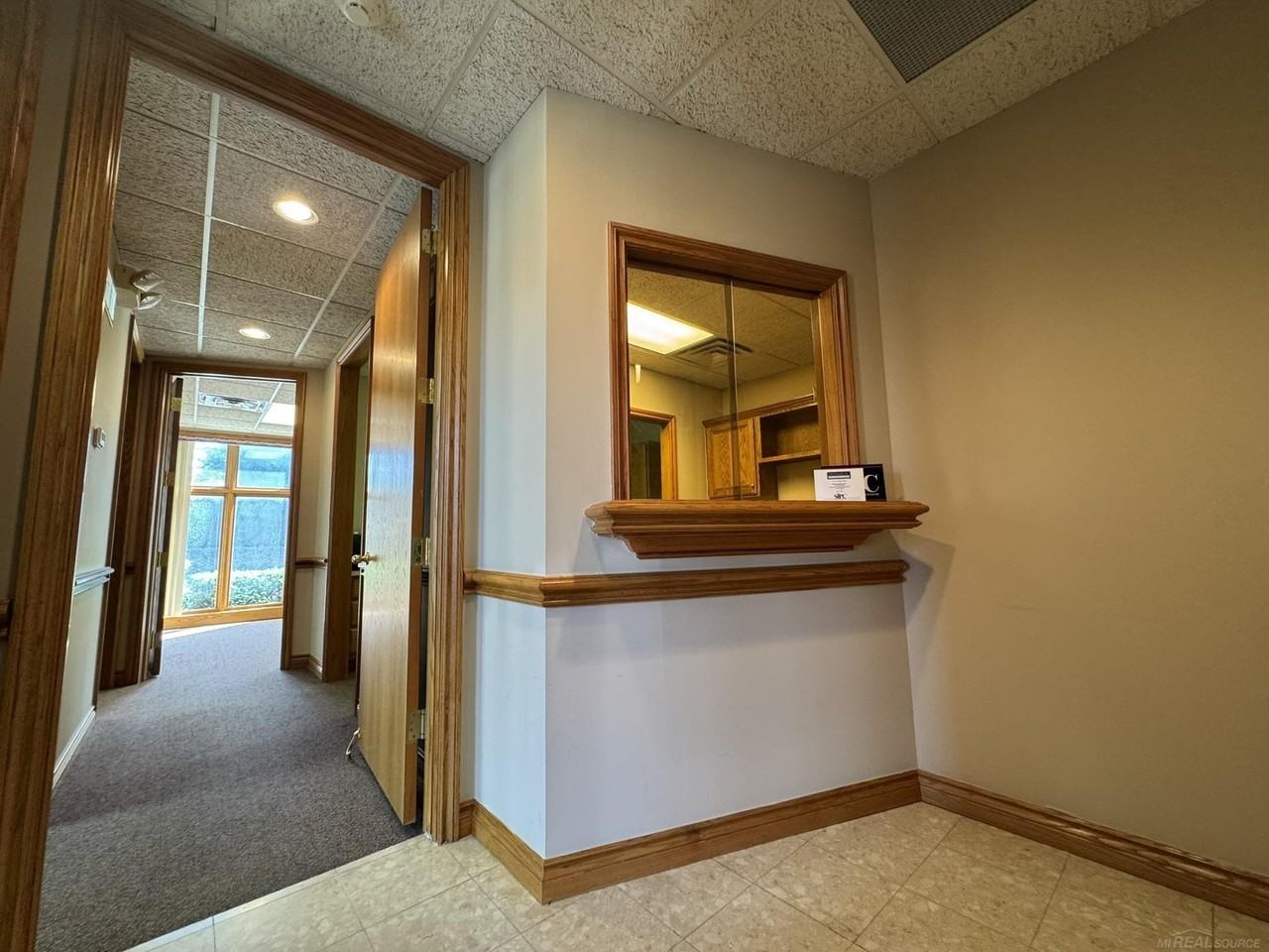 43120 Utica Rd - Photo 7 of 15