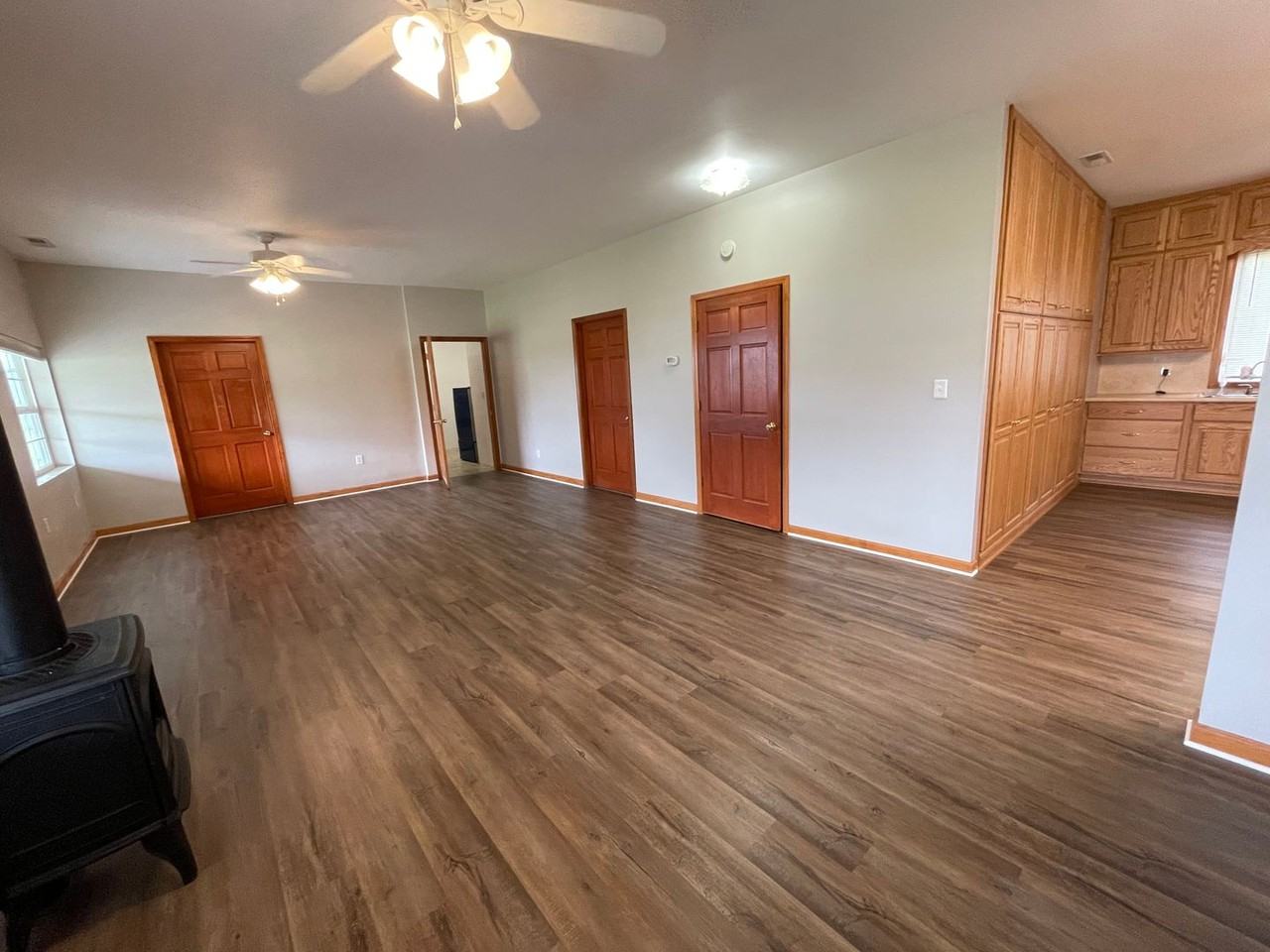 109 S Howard St - Photo 7 of 21