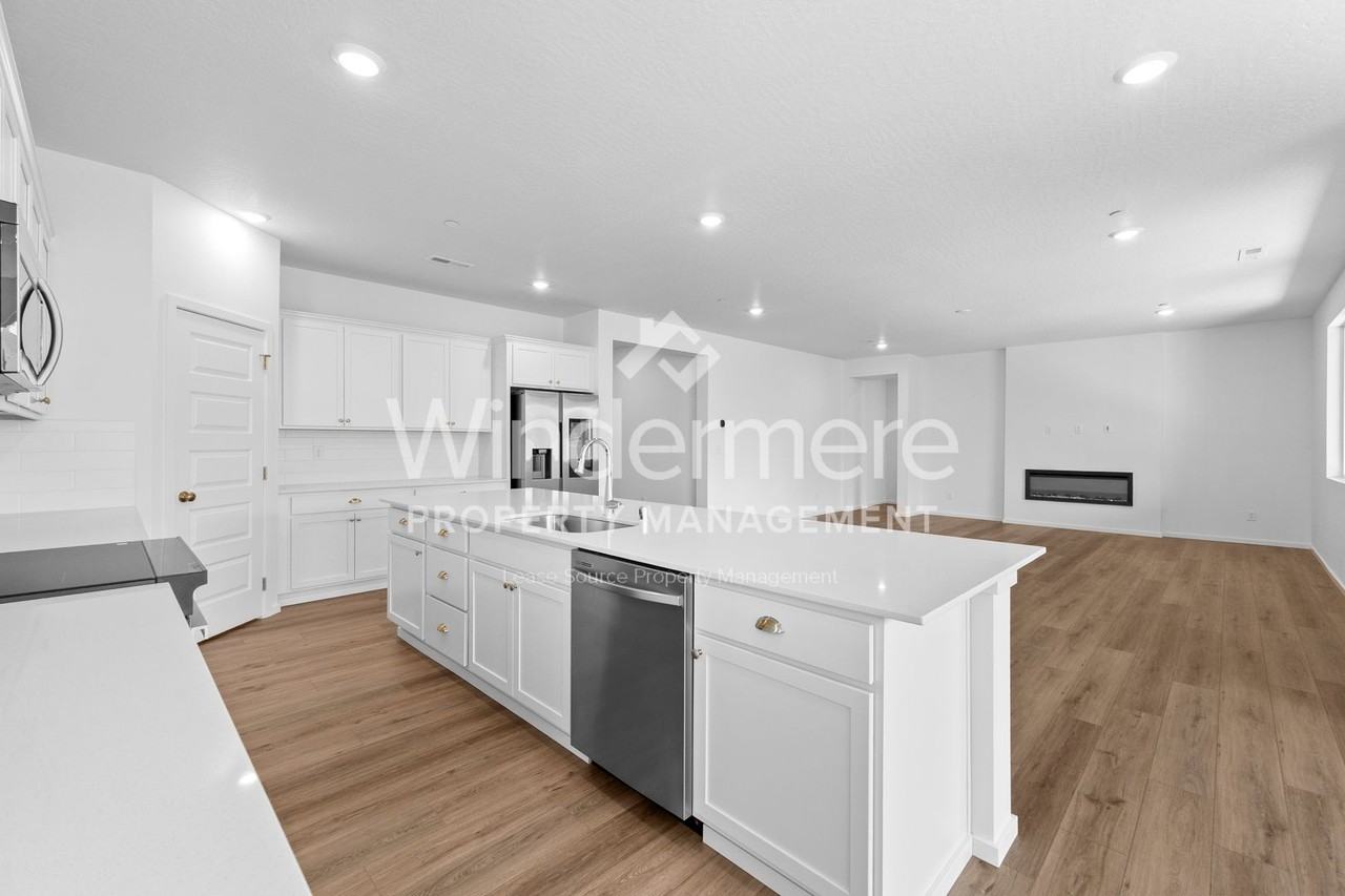 7164 S Boulder Ridge Dr - Photo 3 of 34