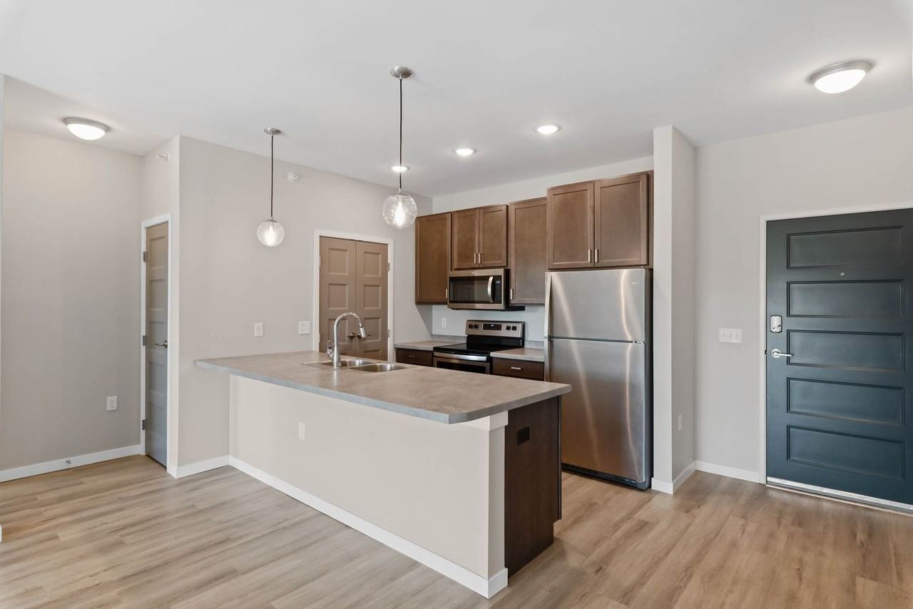 Silverthorne Flats - Photo 2 of 50