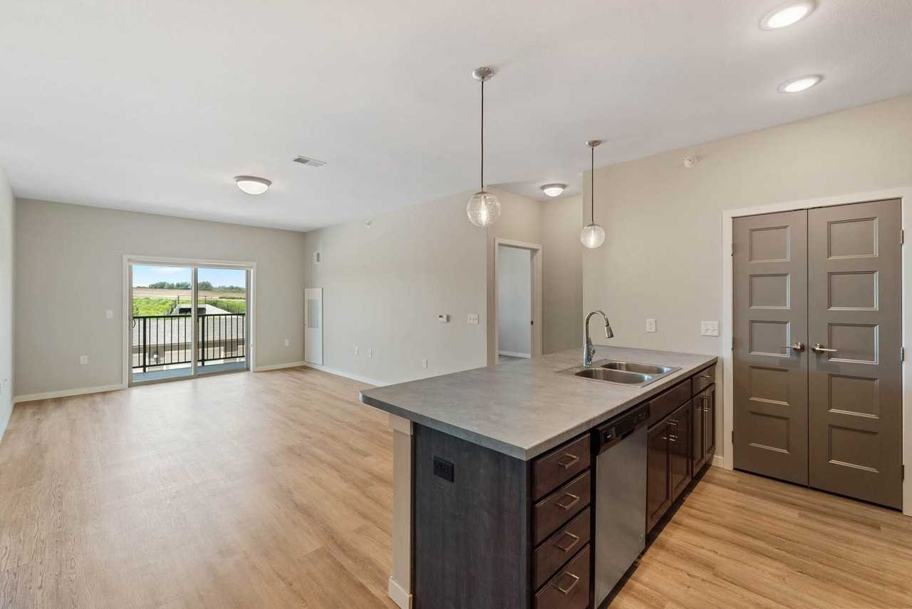 Silverthorne Flats - Photo 5 of 50