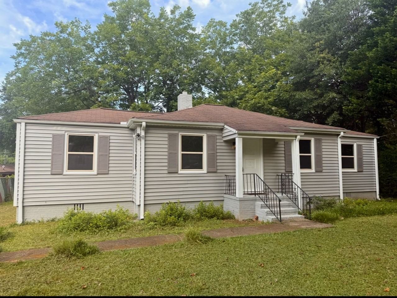 480 Clover St - Photo 2 of 25