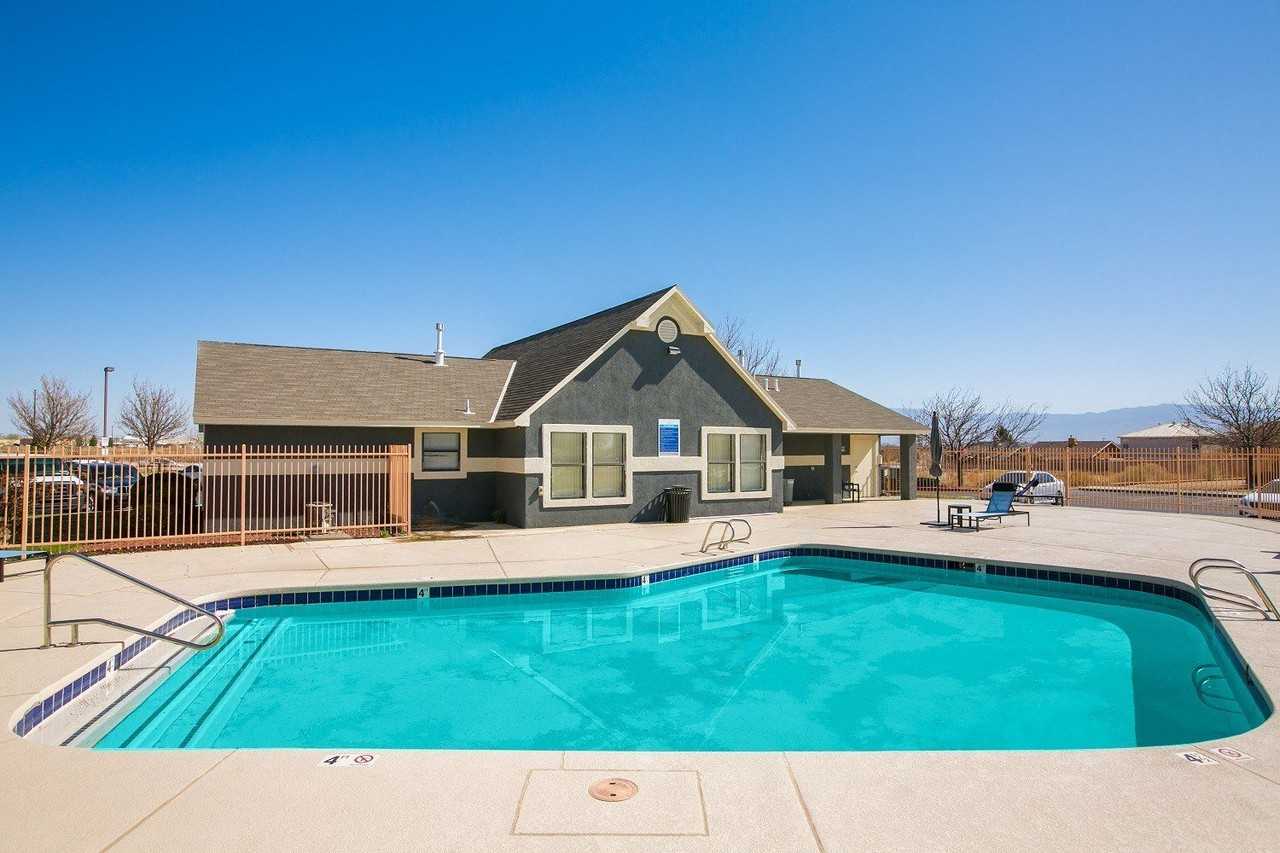 Crescent Ridge - Photo 4 of 29