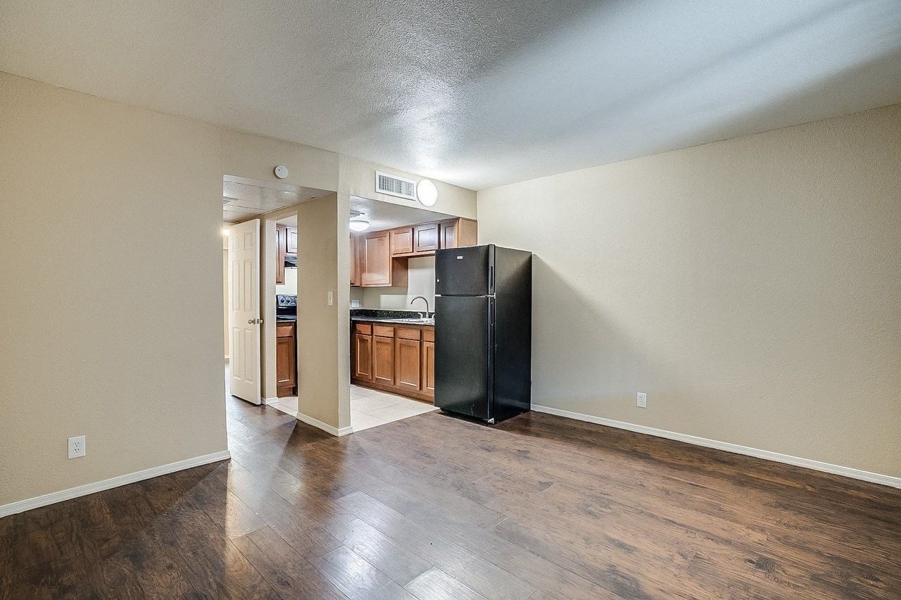 Canberra - Photo 6 of 16