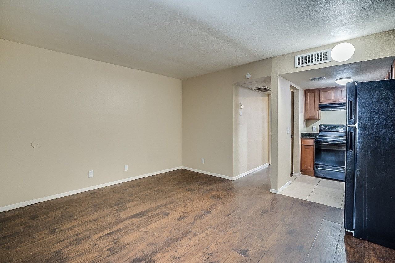 Canberra - Photo 7 of 16