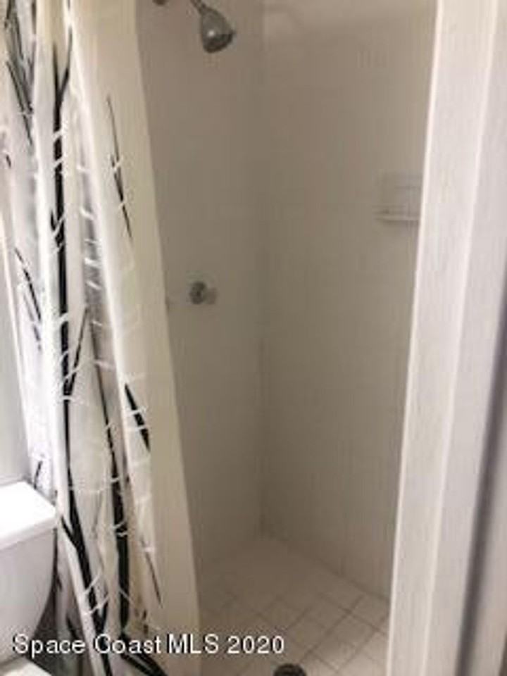 210C Pierce Ave - Photo 7 of 9