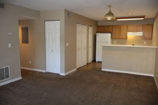 1225 W Prospect Rd #Q17 - Photo 1 of 1