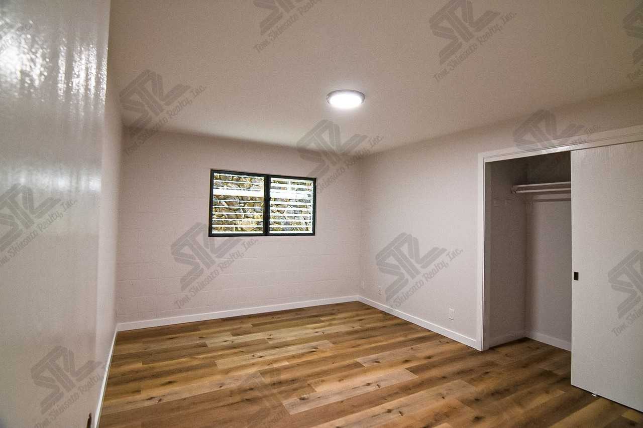 2222 Seaview Ave - Photo 5 of 24