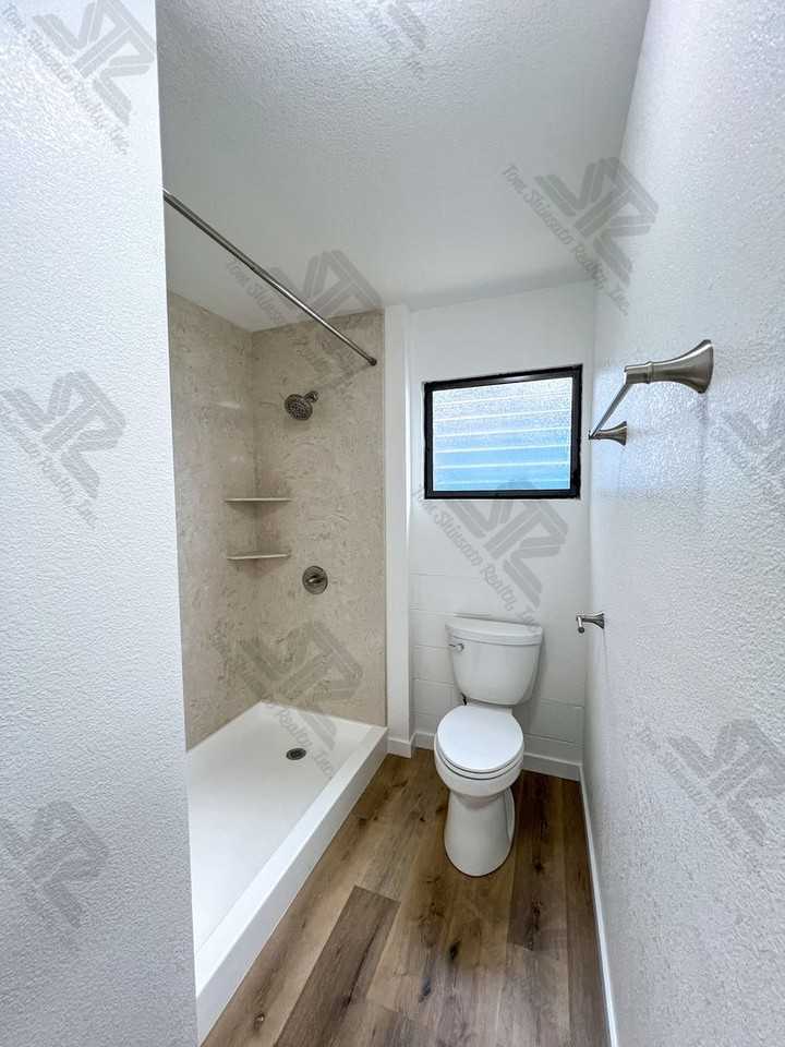 2222 Seaview Ave - Photo 7 of 24