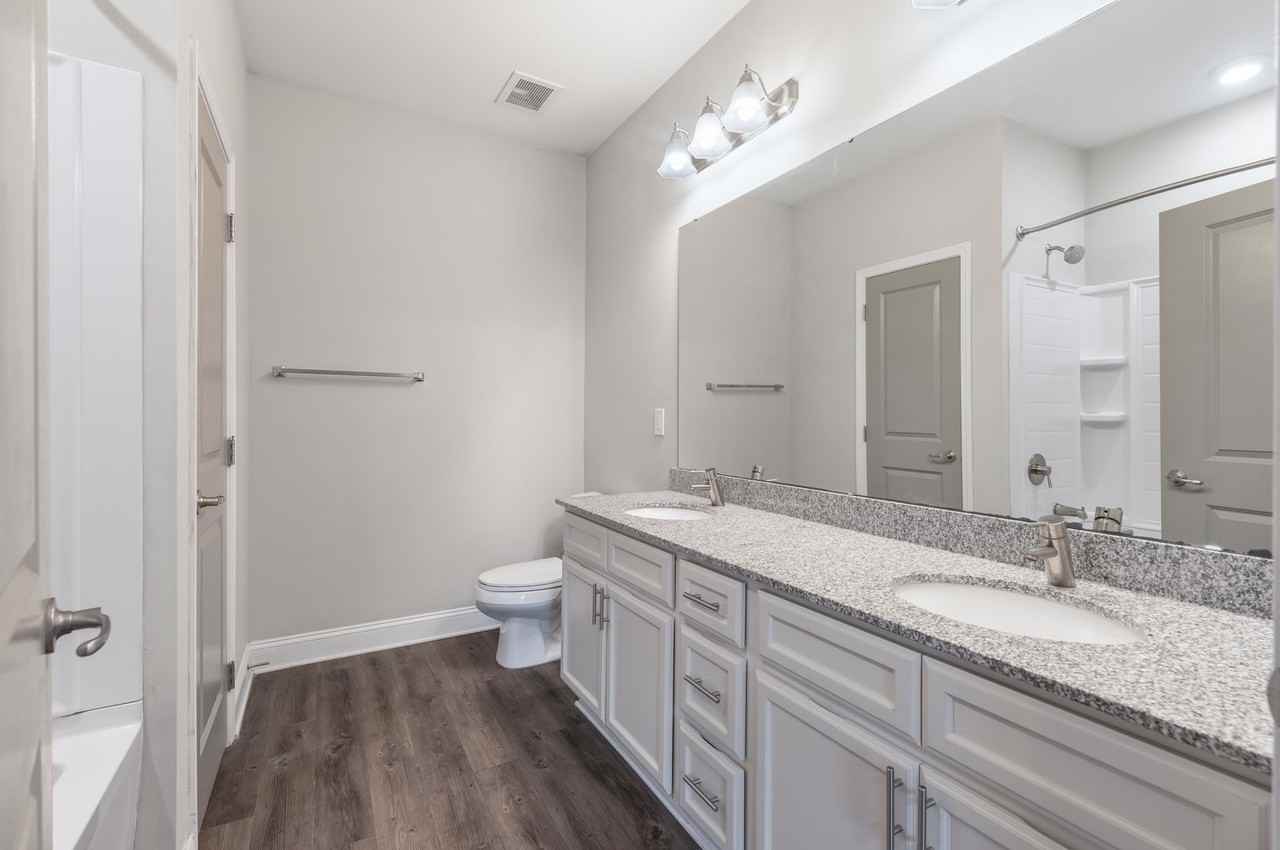 The Charthouse at James Island - Photo 5 of 17