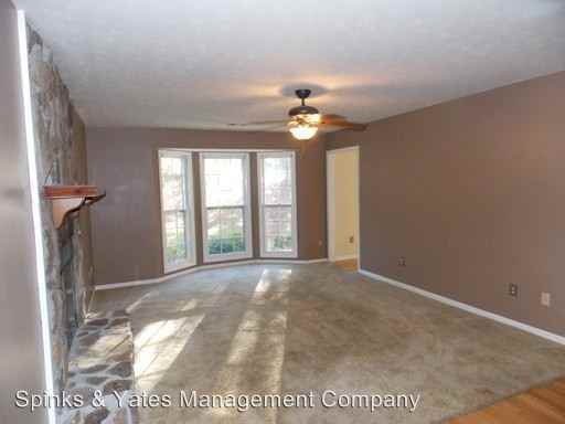 301 Washington Way - Photo 2 of 11