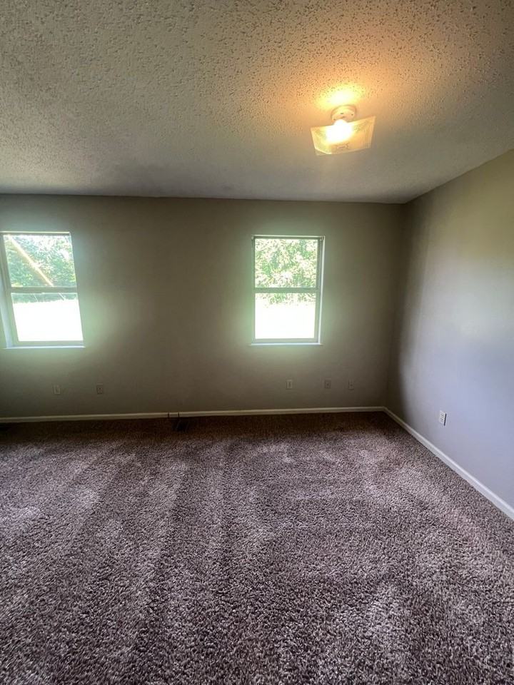 427 Mount Pelia Rd #9 - Photo 6 of 10