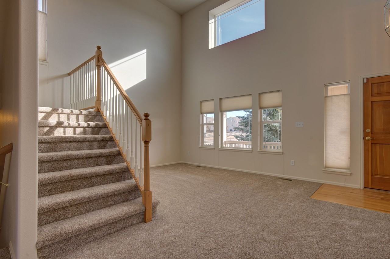 1352 Lookout Springs Dr - Photo 7 of 47