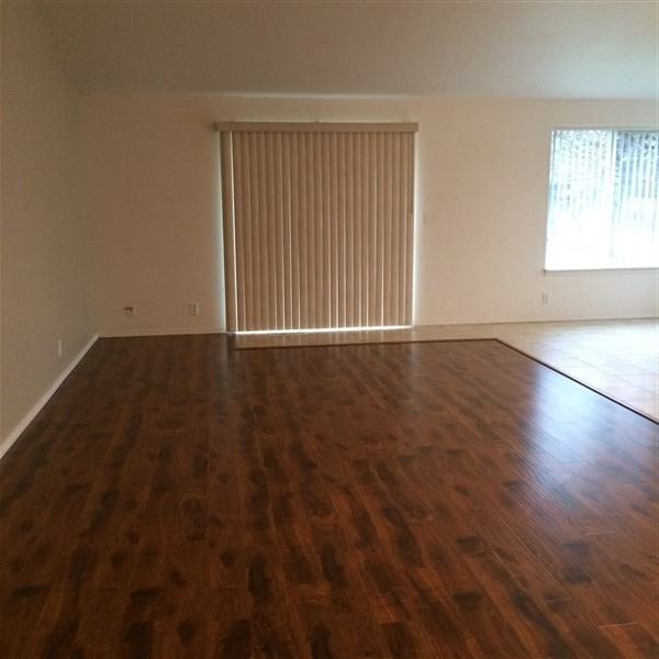 2050 Nw Poplar Pl - Photo 7 of 9